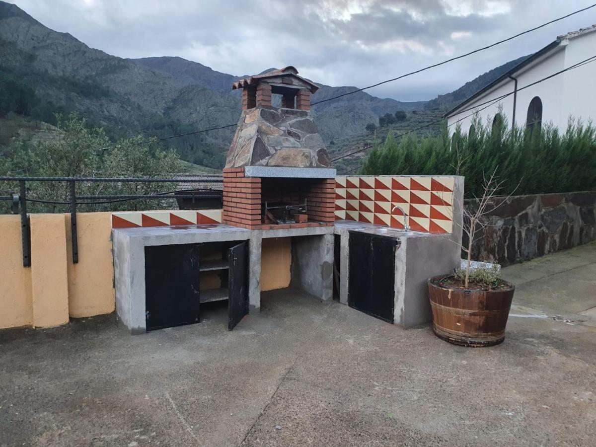 Alojamientos Rurales Hurdes Altas - La Antigua Guarderia Casares de las Hurdes Zewnętrze zdjęcie